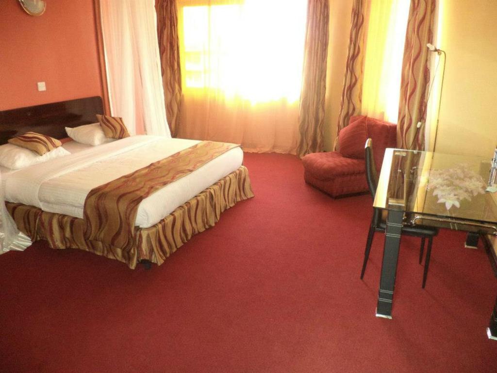 Royal City Dubai Complex Kisumu Zewnętrze zdjęcie