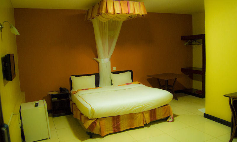Royal City Dubai Complex Kisumu Zewnętrze zdjęcie