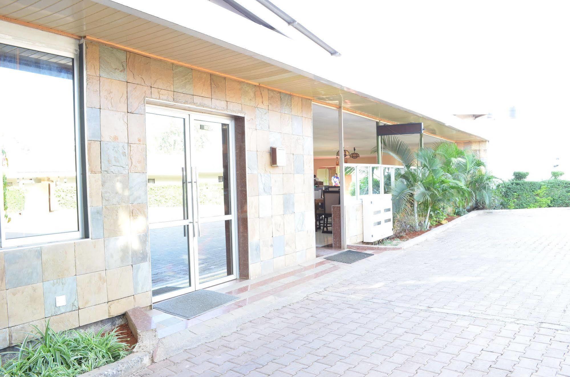 Royal City Dubai Complex Kisumu Zewnętrze zdjęcie