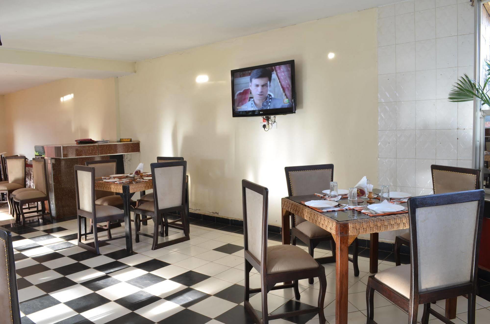 Royal City Dubai Complex Kisumu Zewnętrze zdjęcie