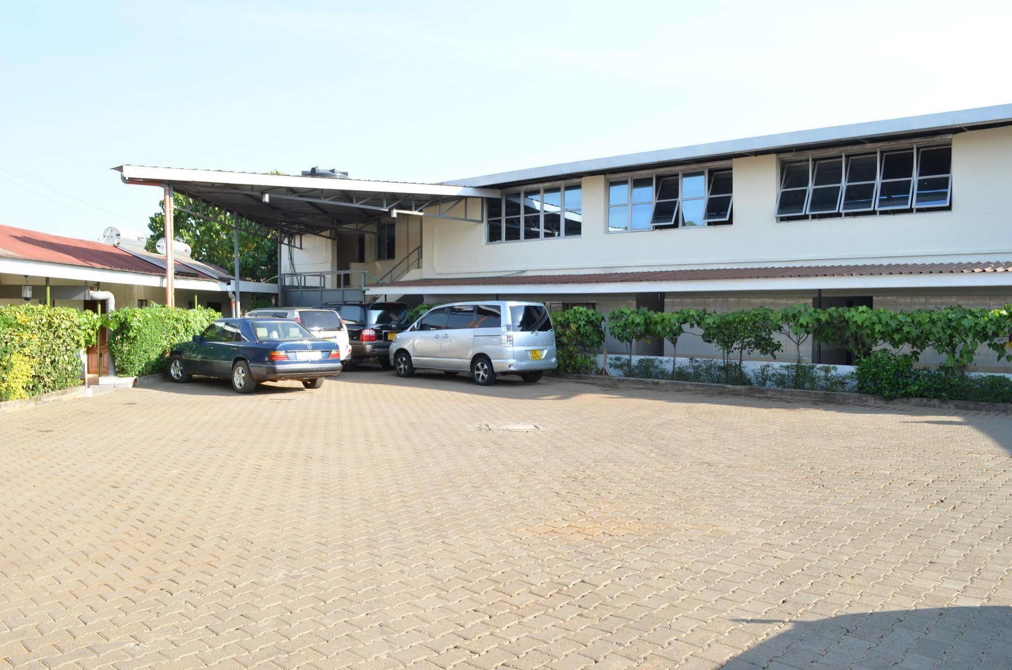 Royal City Dubai Complex Kisumu Zewnętrze zdjęcie